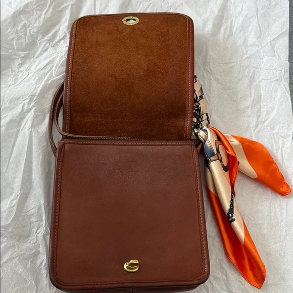 Coach brown Vintage Crossbody turnlock compartment bag - Picture 4 of 16